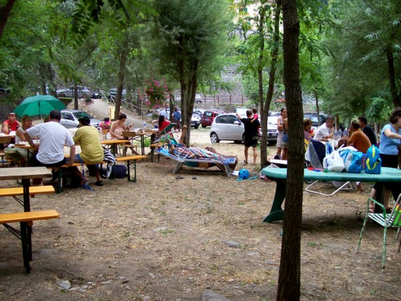  Image name: 100_0322.JPG 
 width: 576 pixel 
 height: 432 pixel 
 Size: 111641 bytes 
 Click to enlarge 